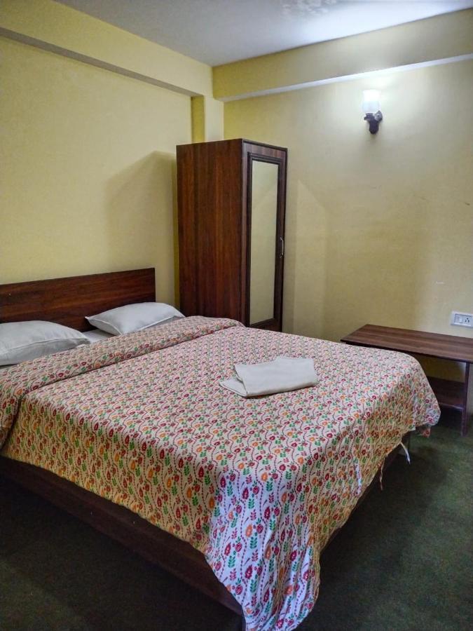 דרג'ילינג Hotel Himalaya Residency Kanchenjunga View מראה חיצוני תמונה